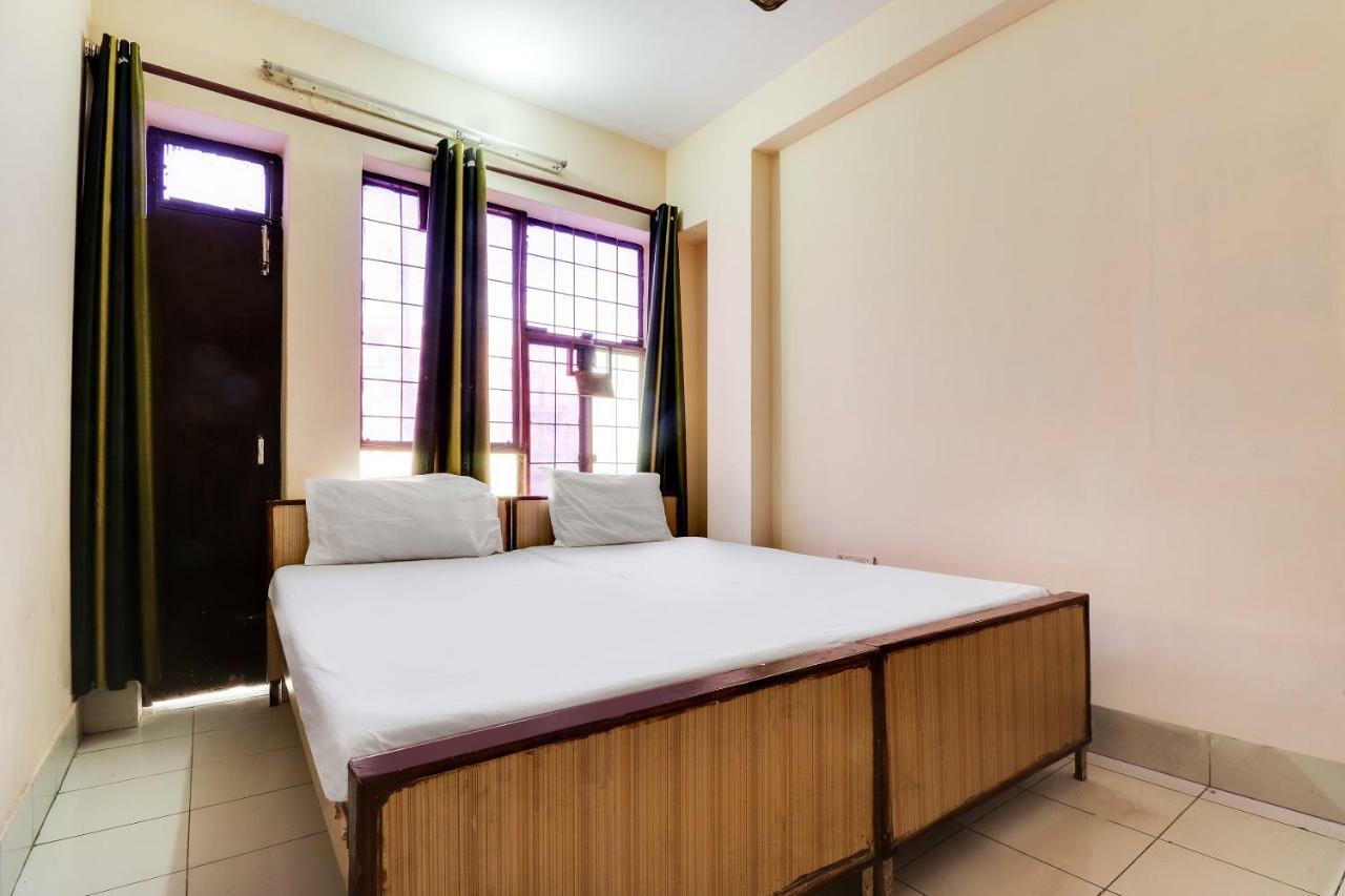 Spot On 38567 Hotel Aryan Lucknow Esterno foto