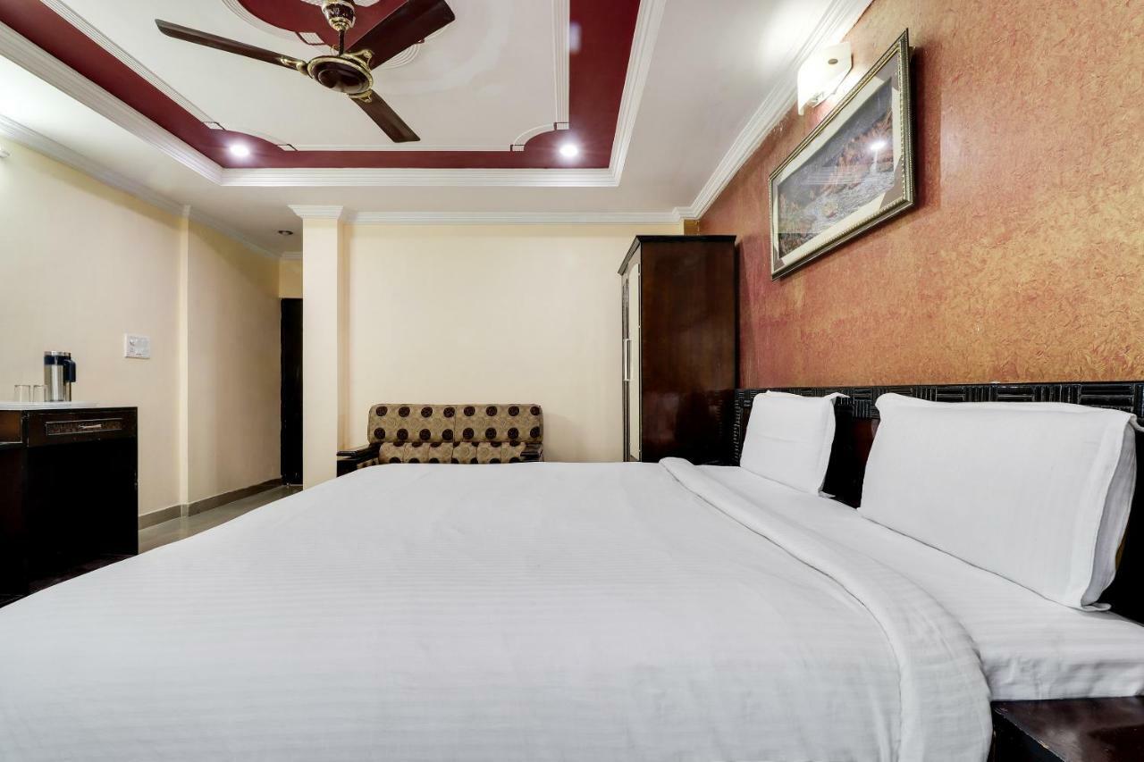 Spot On 38567 Hotel Aryan Lucknow Esterno foto
