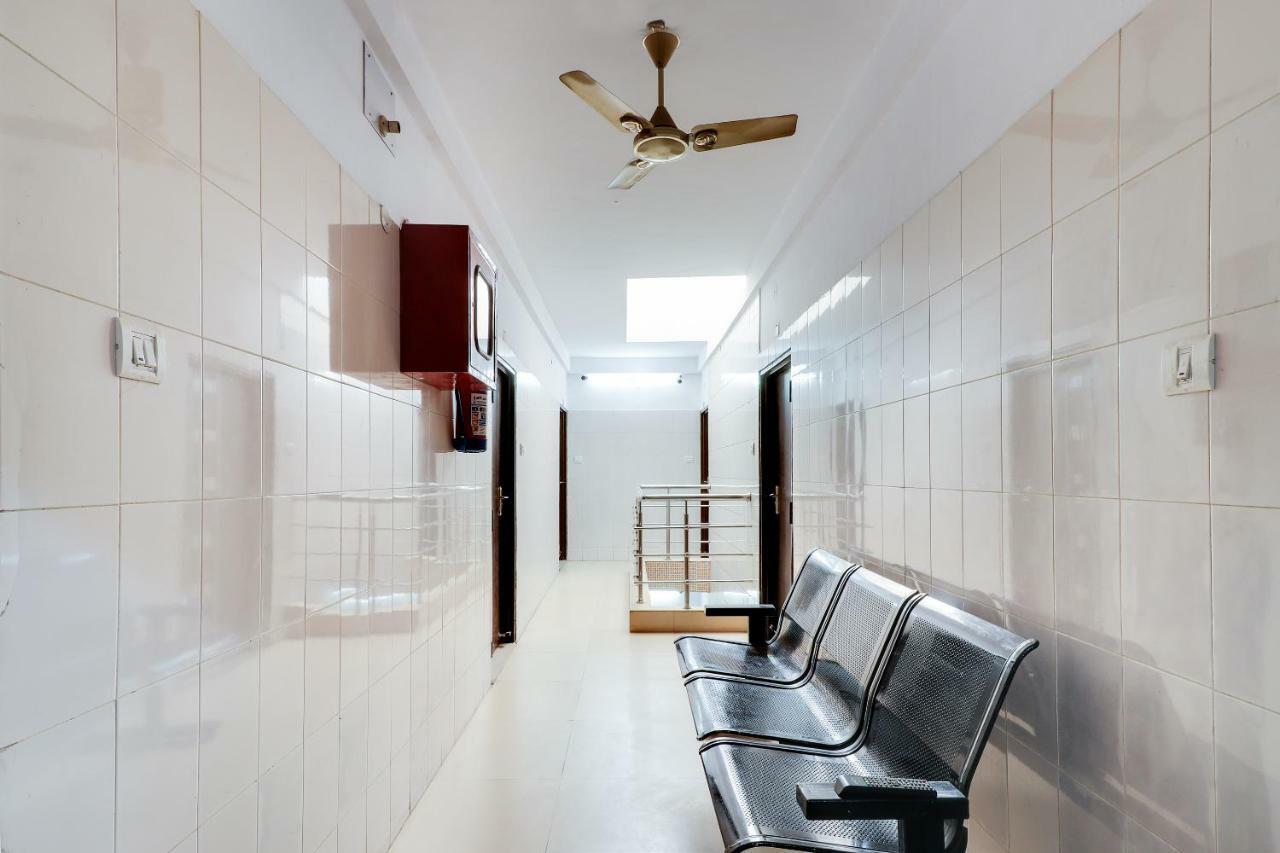 Spot On 38567 Hotel Aryan Lucknow Esterno foto
